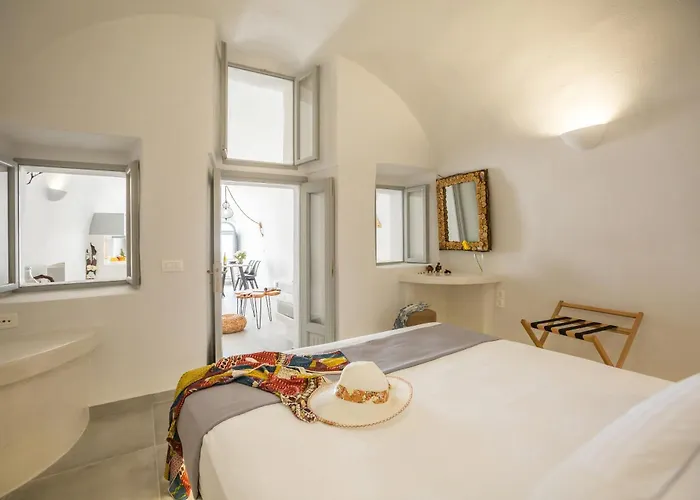 Ethereum Luxury Cave * Imerovígli