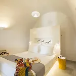 Ethereum Luxury Cave Imerovigli